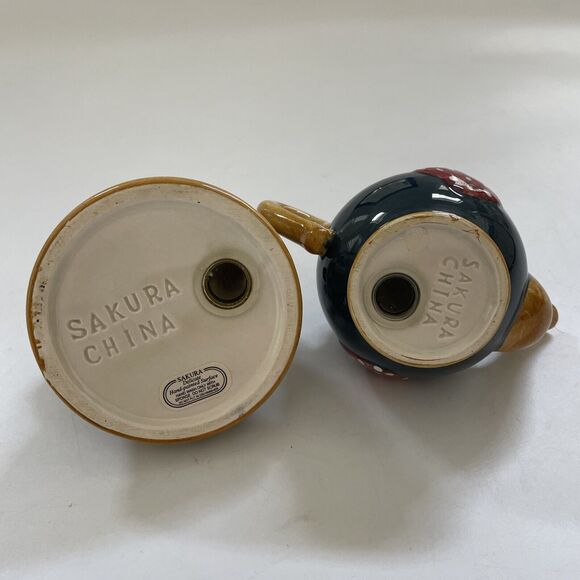 Vintage SAKURA Salt & Pepper Shakers Teapot Tea Kettle Ceramic Country Farmhouse - Picture 8 of 10